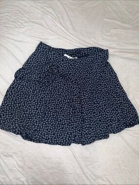 NWT Brandy Melville Wrap Around Tie Skirt